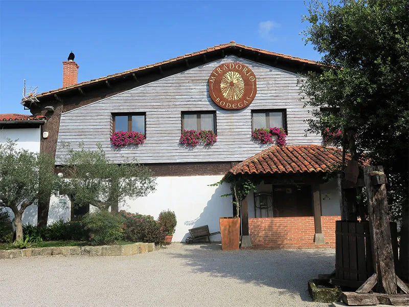 Bodega Miradorio 1 van de schitterende wijnmakers die we bezoeken tijdens onze exclusieve wijnreis